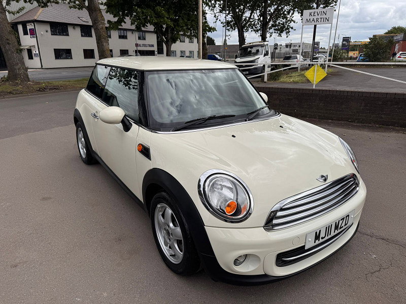 MINI Cooper 1.6 Cooper Hatchback 3dr Petrol Steptronic Euro 4 (120 ps) 3dr Automatic 2026