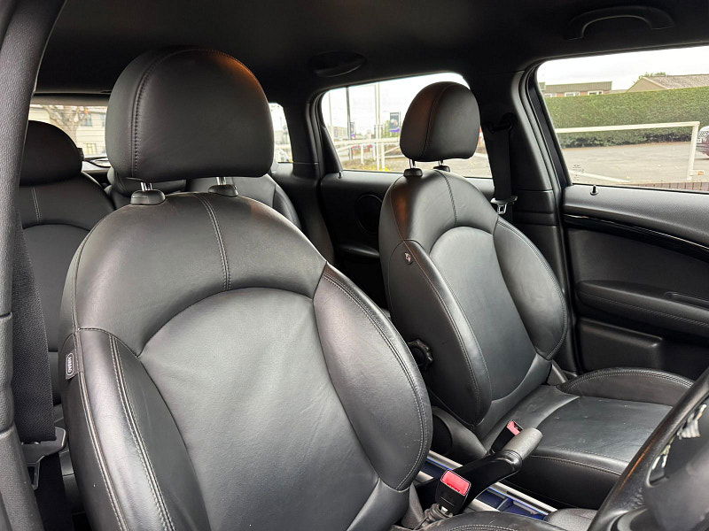 MINI Countryman 1.6L Cooper Business D SUV 5dr Diesel Manual Euro 5 (110 bhp) 5dr Manual 2025