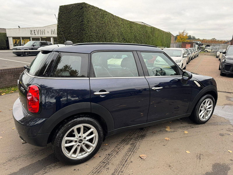 MINI Countryman 1.6L Cooper Business D SUV 5dr Diesel Manual Euro 5 (110 bhp) 5dr Manual 2025