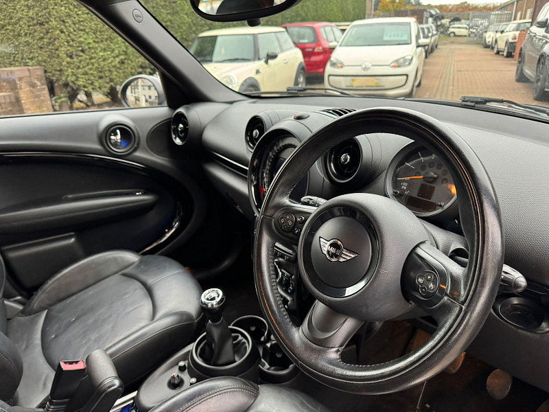 MINI Countryman 1.6L Cooper Business D SUV 5dr Diesel Manual Euro 5 (110 bhp) 5dr Manual 2025