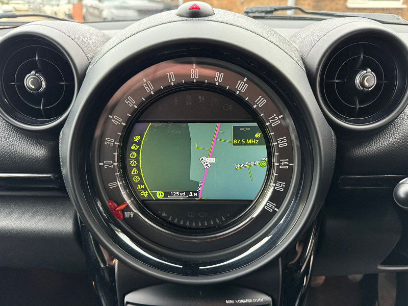 MINI Countryman 1.6L Cooper Business D SUV 5dr Diesel Manual Euro 5 (110 bhp) 5dr Manual 2025