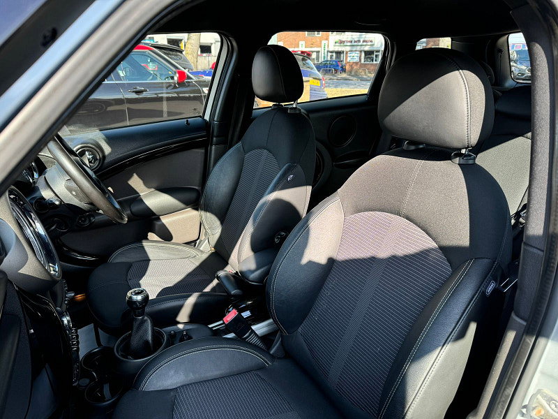 MINI Countryman 1.6L COOPER D 5dr Diesel Manual Euro 5 (112 bhp) 5dr Manual 2026