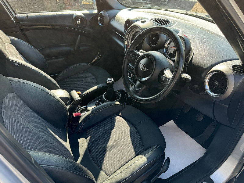 MINI Countryman 1.6L COOPER D 5dr Diesel Manual Euro 5 (112 bhp) 5dr Manual 2026