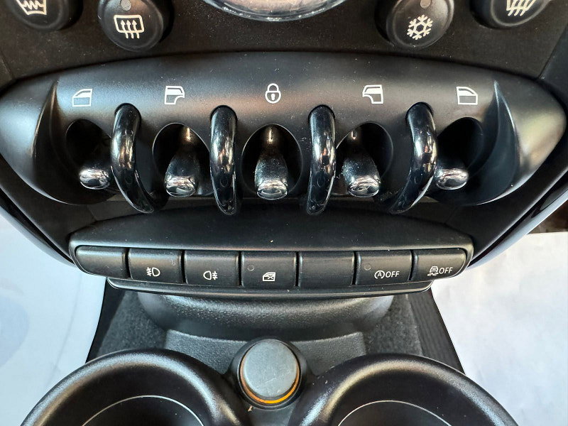 MINI Countryman 1.6L COOPER D 5dr Diesel Manual Euro 5 (112 bhp) 5dr Manual 2026