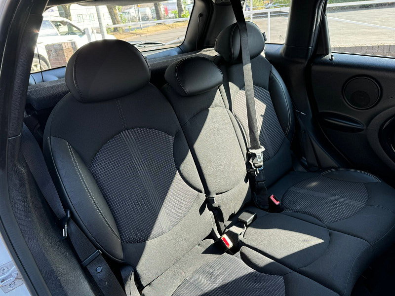 MINI Countryman 1.6L COOPER D 5dr Diesel Manual Euro 5 (112 bhp) 5dr Manual 2026