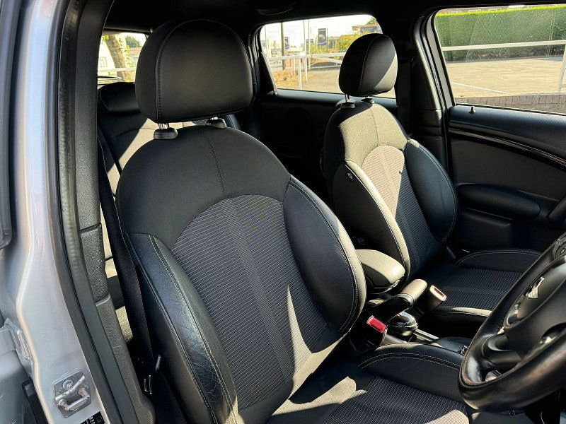 MINI Countryman 1.6L COOPER D 5dr Diesel Manual Euro 5 (112 bhp) 5dr Manual 2026