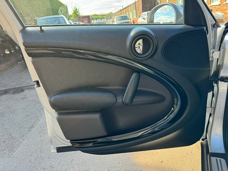 MINI Countryman 1.6L COOPER D 5dr Diesel Manual Euro 5 (112 bhp) 5dr Manual 2026