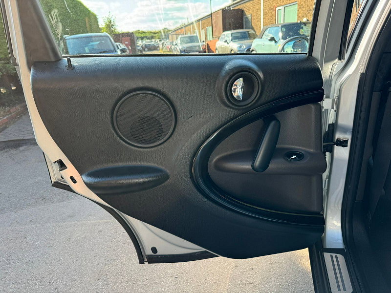 MINI Countryman 1.6L COOPER D 5dr Diesel Manual Euro 5 (112 bhp) 5dr Manual 2026