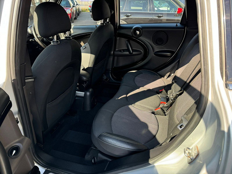 MINI Countryman 1.6L COOPER D 5dr Diesel Manual Euro 5 (112 bhp) 5dr Manual 2026