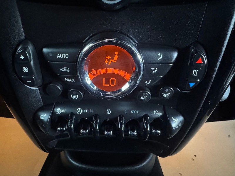 MINI Countryman 1.6L Cooper D ALL4 SUV 5dr Diesel Manual Euro 5 (112 bhp) 5dr Manual 2025