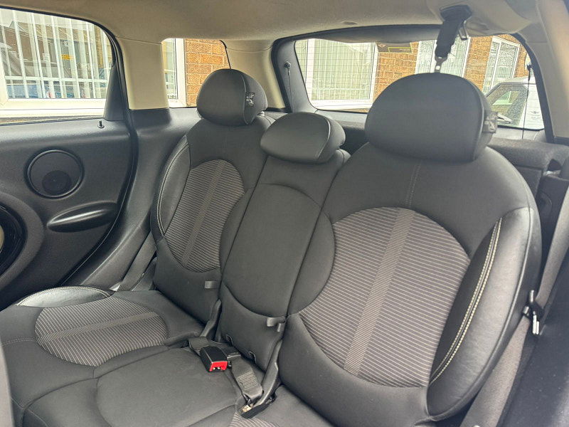 MINI Countryman 1.6L COOPER D SUV 5dr Diesel Manual Euro 5 (112 bhp) 5dr Manual 2025
