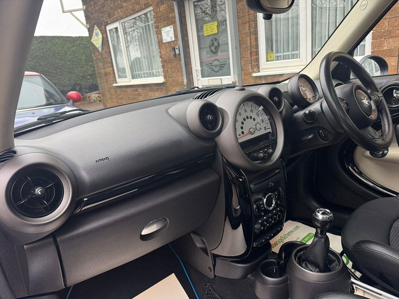 MINI Countryman 1.6L COOPER D SUV 5dr Diesel Manual Euro 5 (112 bhp) 5dr Manual 2025