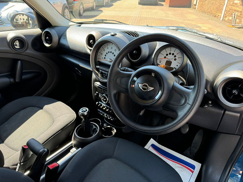 MINI Countryman 1.6L ONE D 5dr Diesel Manual Euro 5 (90 bhp) 5dr Manual 2025