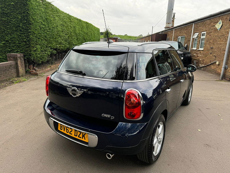 MINI Countryman 1.6L ONE D 5dr Diesel Manual Euro 5 (90 bhp) 5dr Manual 2025
