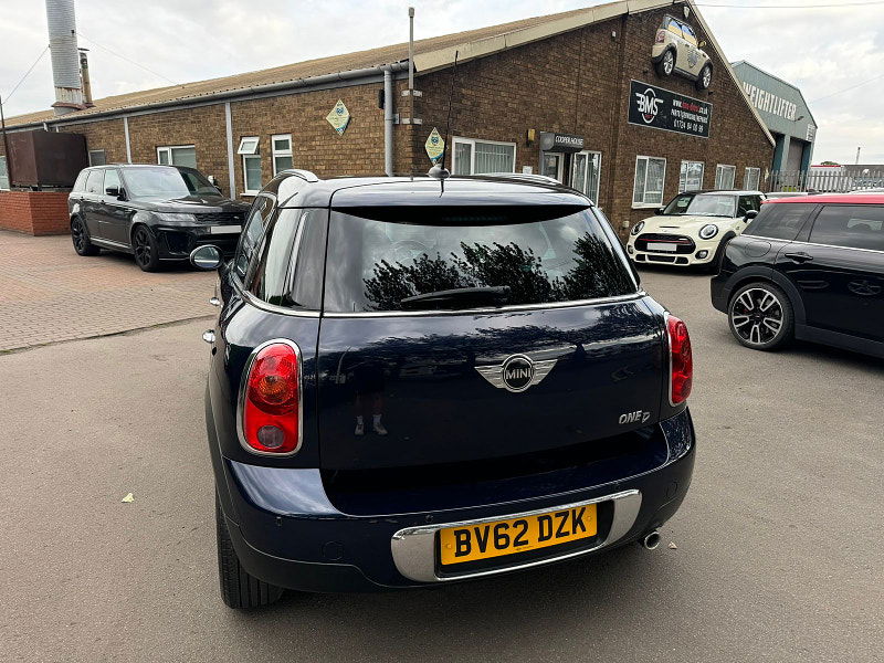 MINI Countryman 1.6L ONE D 5dr Diesel Manual Euro 5 (90 bhp) 5dr Manual 2025