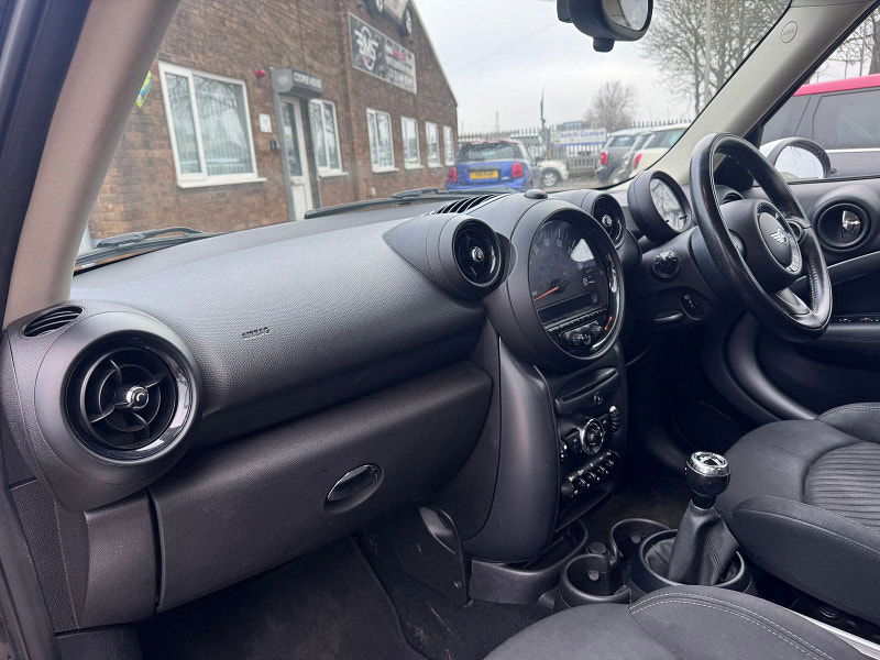 MINI Countryman 2.0 Cooper SD SUV 5dr Diesel Manual Euro 5 (s/s) (143 ps) 5dr Manual 2026