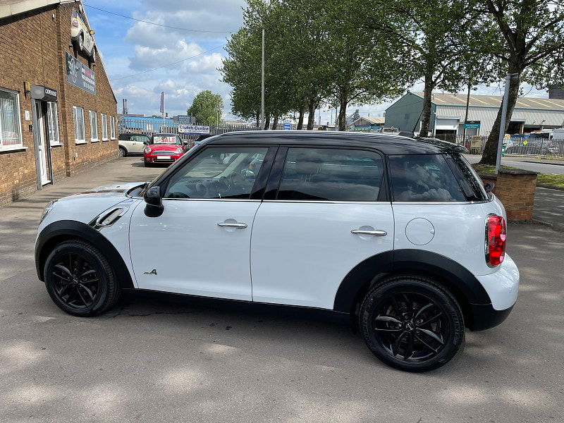 MINI Countryman 2.0L COOPER D ALL4 5dr Diesel Automatic Euro 5 (110 bhp) 5dr Automatic 2025
