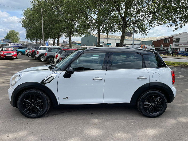 MINI Countryman 2.0L COOPER D ALL4 5dr Diesel Automatic Euro 5 (110 bhp) 5dr Automatic 2025