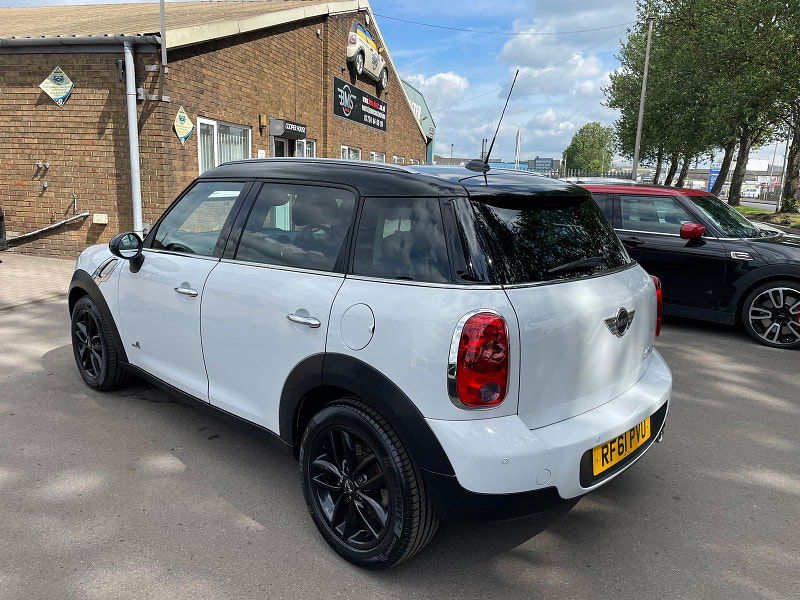 MINI Countryman 2.0L COOPER D ALL4 5dr Diesel Automatic Euro 5 (110 bhp) 5dr Automatic 2025
