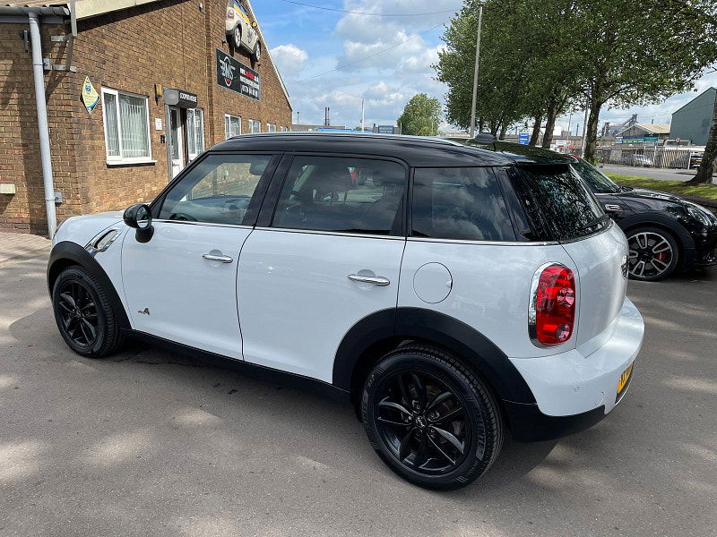 MINI Countryman 2.0L COOPER D ALL4 5dr Diesel Automatic Euro 5 (110 bhp) 5dr Automatic 2025