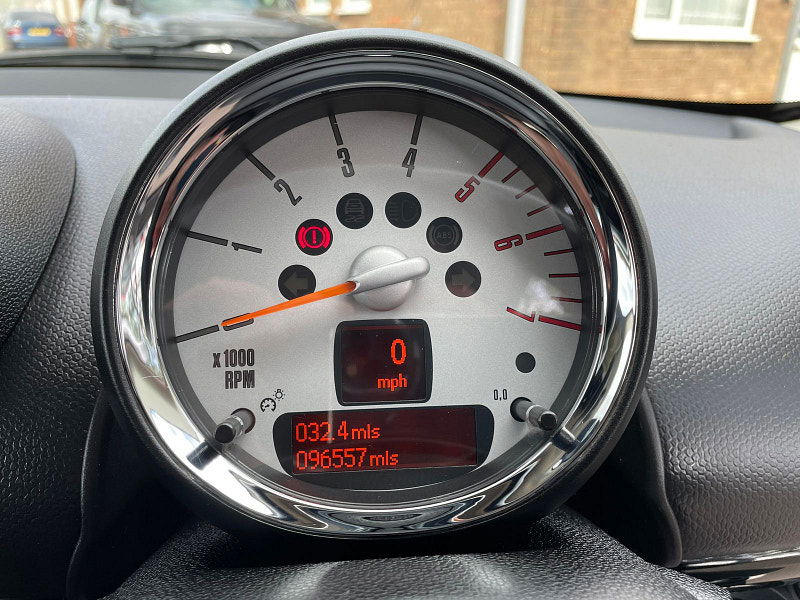 MINI Countryman 2.0L COOPER D ALL4 5dr Diesel Automatic Euro 5 (110 bhp) 5dr Automatic 2025