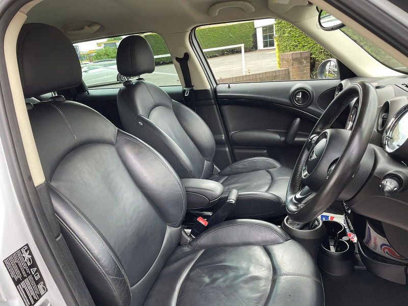 MINI Countryman 2.0L COOPER D ALL4 5dr Diesel Automatic Euro 5 (110 bhp) 5dr Automatic 2025