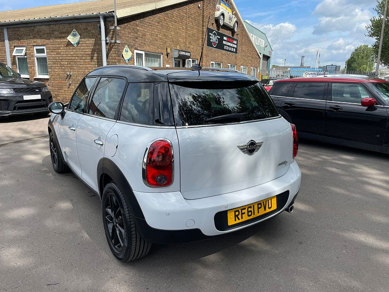 MINI Countryman 2.0L COOPER D ALL4 5dr Diesel Automatic Euro 5 (110 bhp) 5dr Automatic 2025