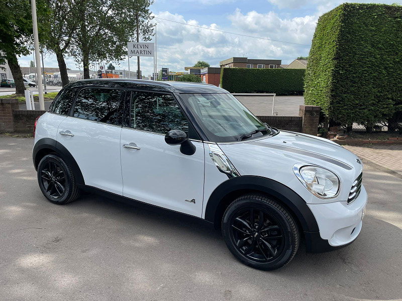 MINI Countryman 2.0L COOPER D ALL4 5dr Diesel Automatic Euro 5 (110 bhp) 5dr Automatic 2025