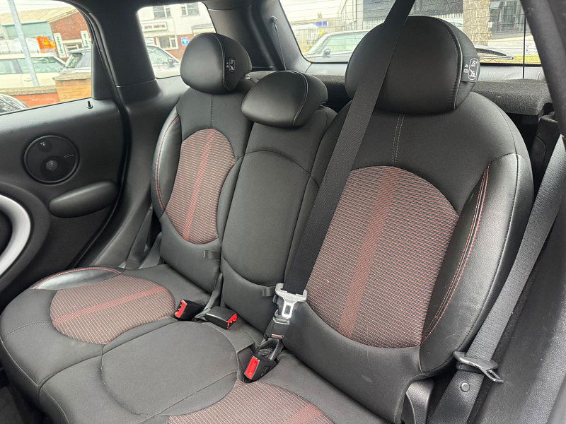 MINI Countryman 2.0L Cooper D ALL4 Park Lane Auto SUV 5dr Diesel Automatic Euro 6 (112 bhp) 5dr Automatic 2025