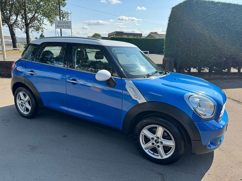 MINI Countryman 2.0L Cooper D Auto SUV 5dr Diesel Automatic Euro 5 (110 bhp) 5dr Automatic 2025