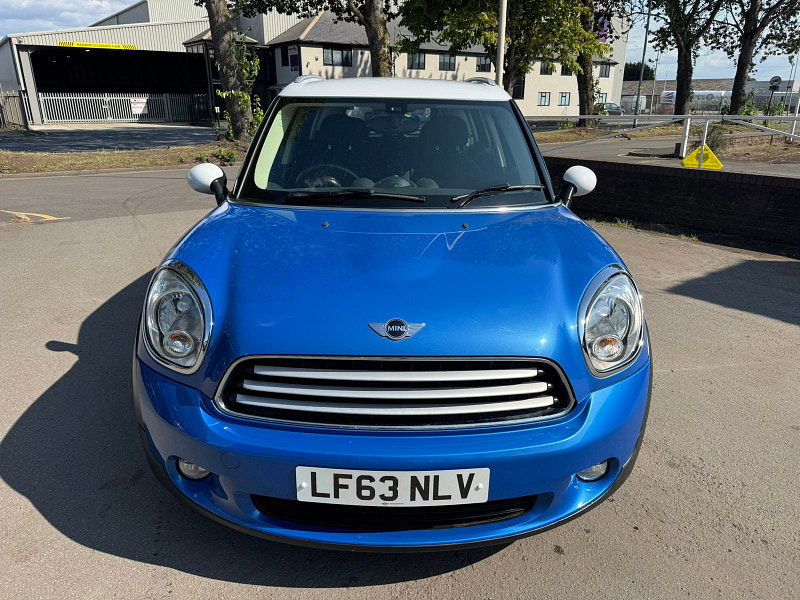 MINI Countryman 2.0L Cooper D Auto SUV 5dr Diesel Automatic Euro 5 (110 bhp) 5dr Automatic 2025