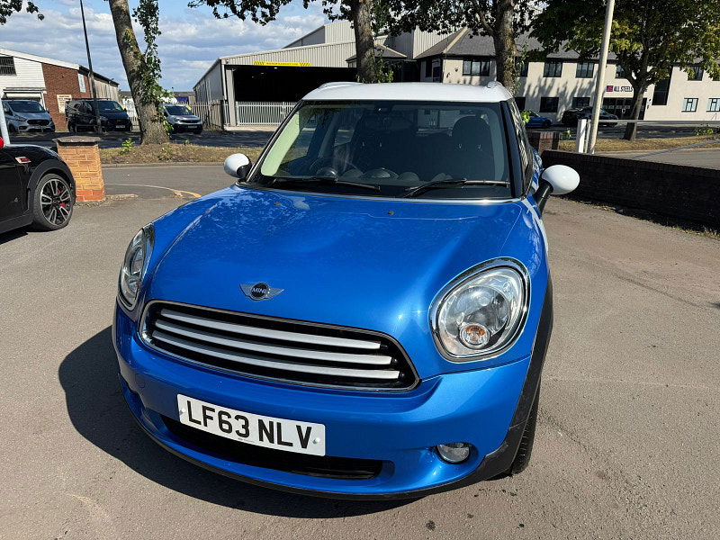 MINI Countryman 2.0L Cooper D Auto SUV 5dr Diesel Automatic Euro 5 (110 bhp) 5dr Automatic 2025
