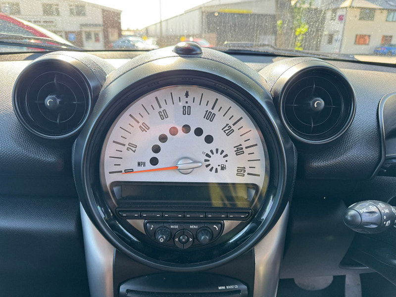 MINI Countryman 2.0L Cooper D Auto SUV 5dr Diesel Automatic Euro 5 (110 bhp) 5dr Automatic 2025
