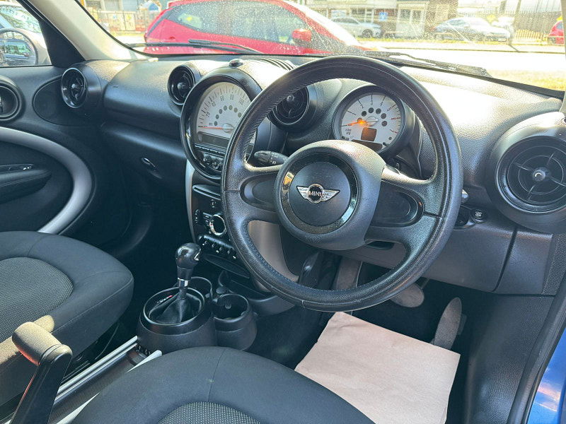 MINI Countryman 2.0L Cooper D Auto SUV 5dr Diesel Automatic Euro 5 (110 bhp) 5dr Automatic 2025
