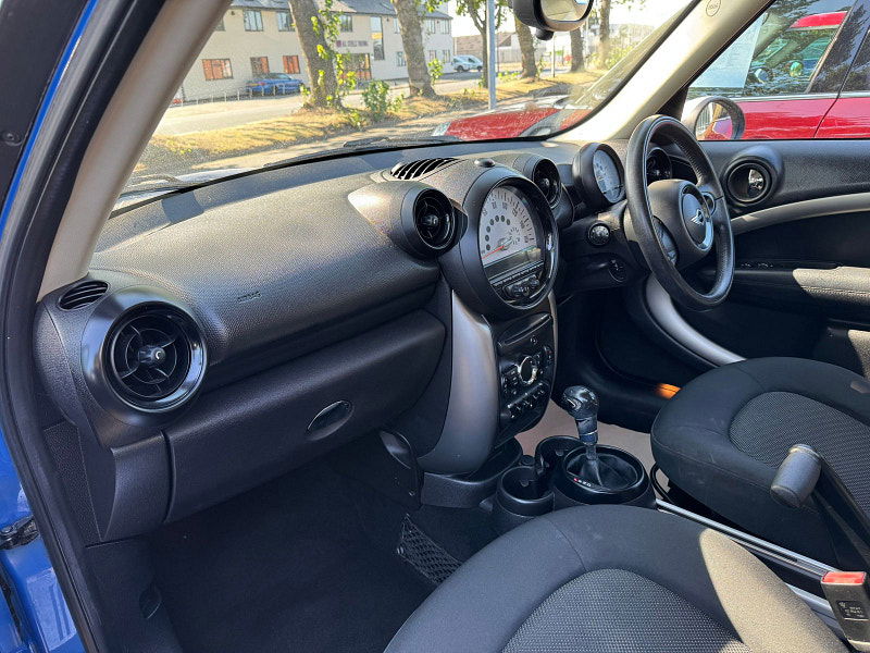 MINI Countryman 2.0L Cooper D Auto SUV 5dr Diesel Automatic Euro 5 (110 bhp) 5dr Automatic 2025