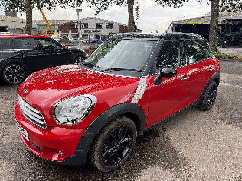 MINI Countryman 2.0L Cooper D Auto SUV 5dr Diesel Automatic Euro 5 (110 bhp) 5dr Automatic 2025