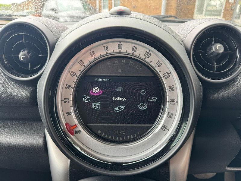 MINI Countryman 2.0L Cooper D Auto SUV 5dr Diesel Automatic Euro 5 (110 bhp) 5dr Automatic 2025