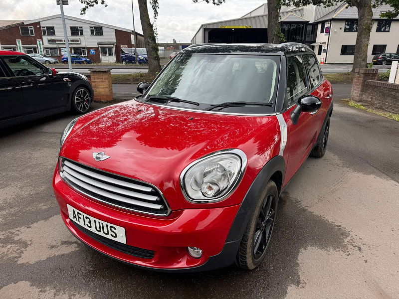 MINI Countryman 2.0L Cooper D Auto SUV 5dr Diesel Automatic Euro 5 (110 bhp) 5dr Automatic 2025