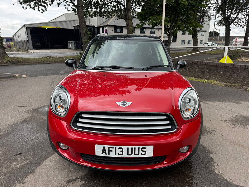 MINI Countryman 2.0L Cooper D Auto SUV 5dr Diesel Automatic Euro 5 (110 bhp) 5dr Automatic 2025