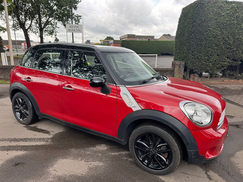 MINI Countryman 2.0L Cooper D Auto SUV 5dr Diesel Automatic Euro 5 (110 bhp) 5dr Automatic 2025