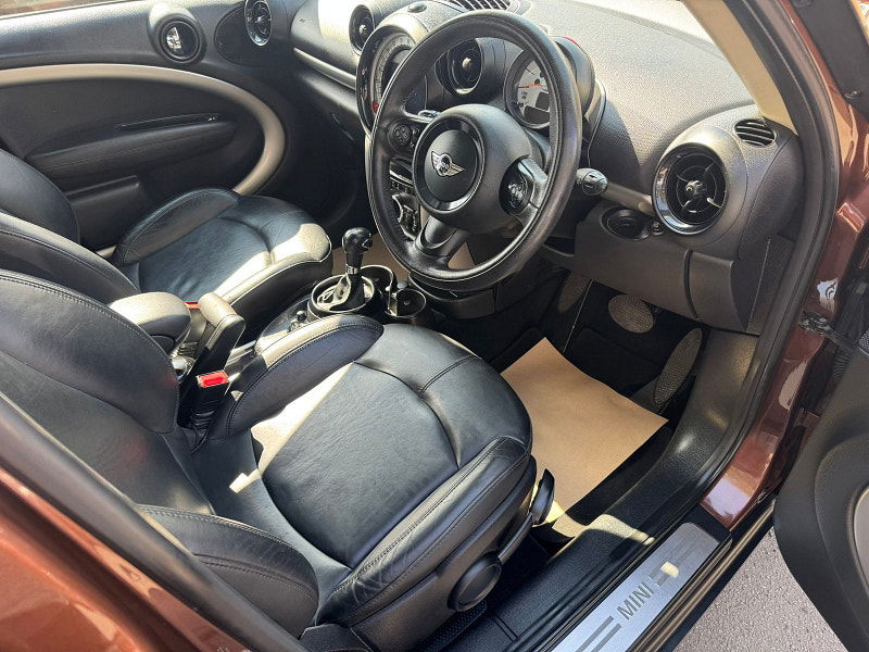 MINI Countryman 2.0L Cooper D Auto SUV 5dr Diesel Automatic Euro 5 (110 bhp) 5dr Automatic 2025