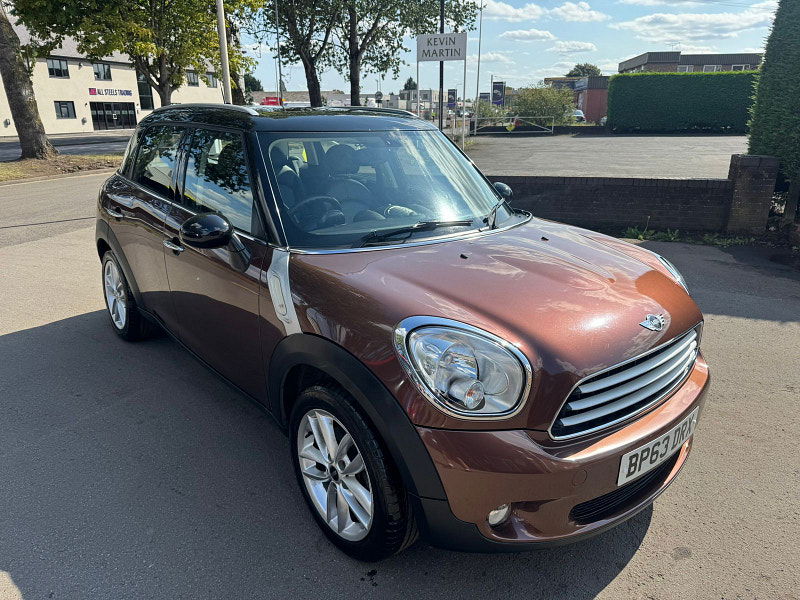 MINI Countryman 2.0L Cooper D Auto SUV 5dr Diesel Automatic Euro 5 (110 bhp) 5dr Automatic 2025