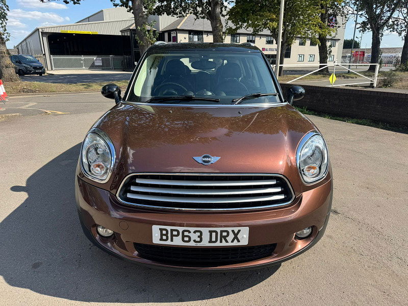 MINI Countryman 2.0L Cooper D Auto SUV 5dr Diesel Automatic Euro 5 (110 bhp) 5dr Automatic 2025