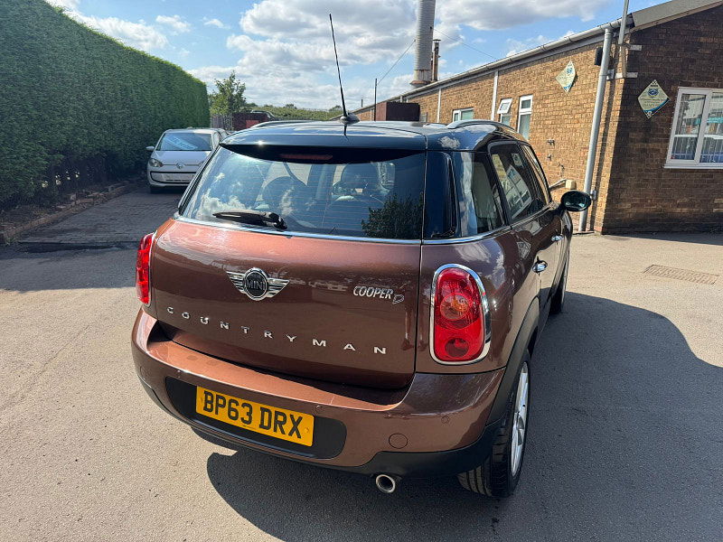 MINI Countryman 2.0L Cooper D Auto SUV 5dr Diesel Automatic Euro 5 (110 bhp) 5dr Automatic 2025