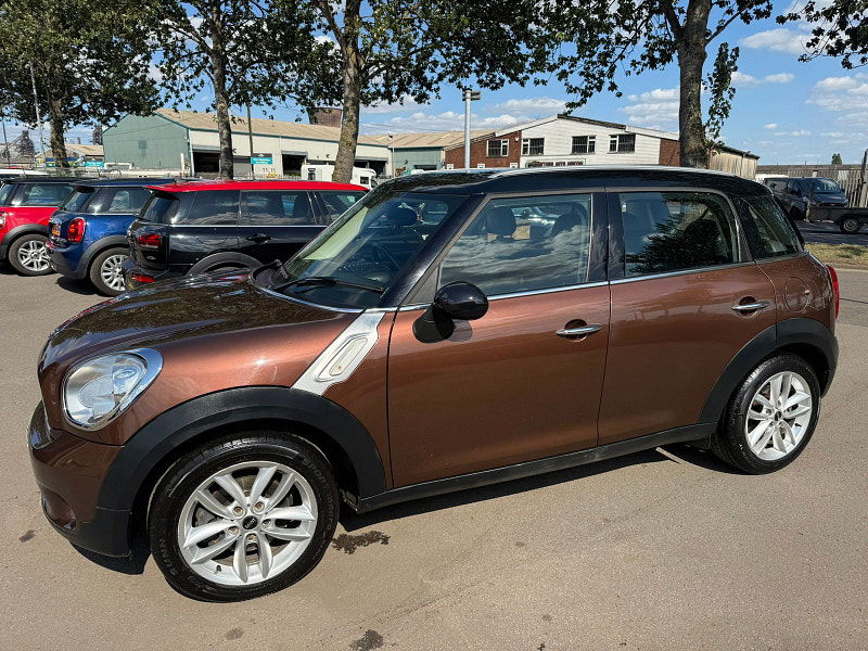 MINI Countryman 2.0L Cooper D Auto SUV 5dr Diesel Automatic Euro 5 (110 bhp) 5dr Automatic 2025