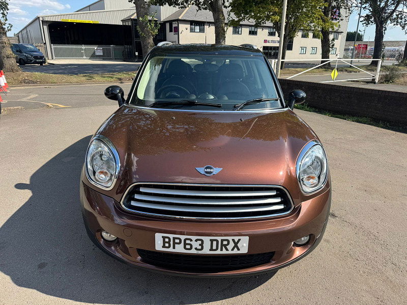 MINI Countryman 2.0L Cooper D Auto SUV 5dr Diesel Automatic Euro 5 (110 bhp) 5dr Automatic 2025