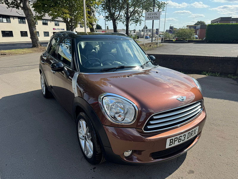 MINI Countryman 2.0L Cooper D Auto SUV 5dr Diesel Automatic Euro 5 (110 bhp) 5dr Automatic 2025