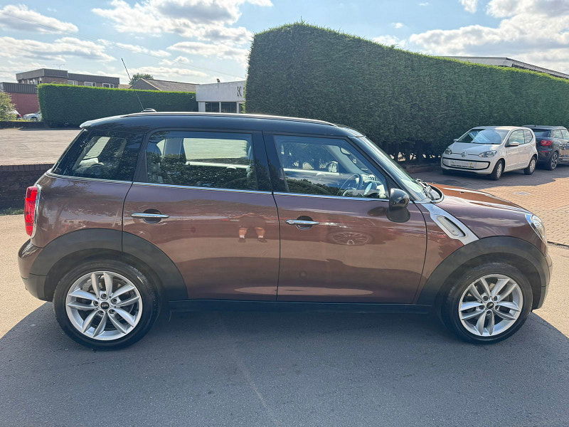 MINI Countryman 2.0L Cooper D Auto SUV 5dr Diesel Automatic Euro 5 (110 bhp) 5dr Automatic 2025