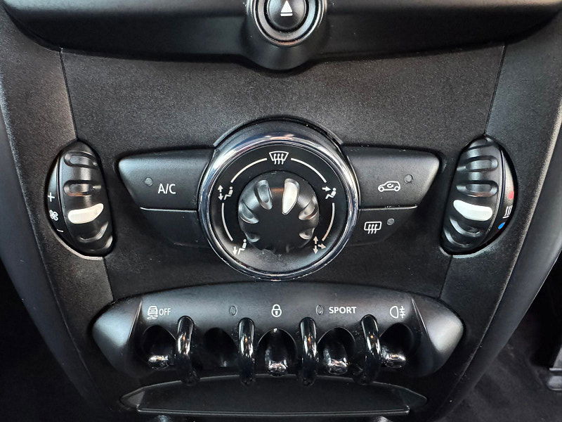 MINI Countryman 2.0L Cooper SD ALL4 Auto SUV 5dr Diesel Automatic Euro 5 (141 bhp) 5dr Automatic 2025