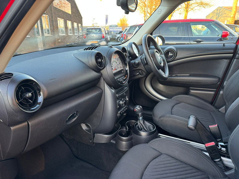 MINI Countryman 2.0L Cooper SD ALL4 Auto SUV 5dr Diesel Automatic Euro 5 (141 bhp) 5dr Automatic 2025